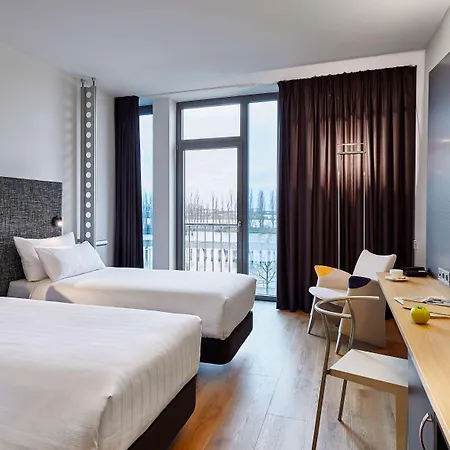 Innside By Meliá 4* BRE