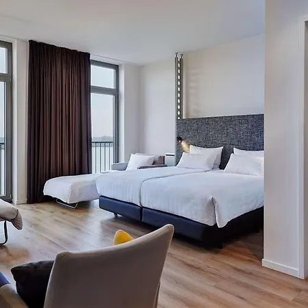 Innside By Meliá 4*
